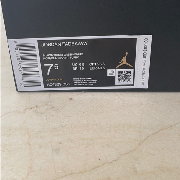 🔴 Jordan Fadeaway size 7.5🔴 - Picture 7 of 7